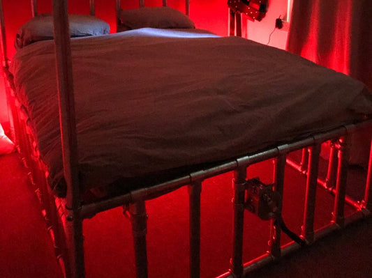 Ultimate Scaffolding Bondage Four Poster Bed + cage and winch